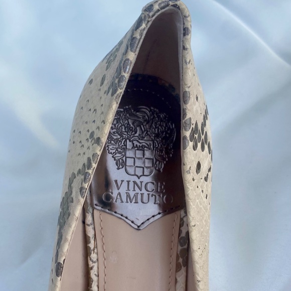 Vince Camuto Cream & Silver Snakeskin Kitten Heel Pumps - Picture 5 of 8